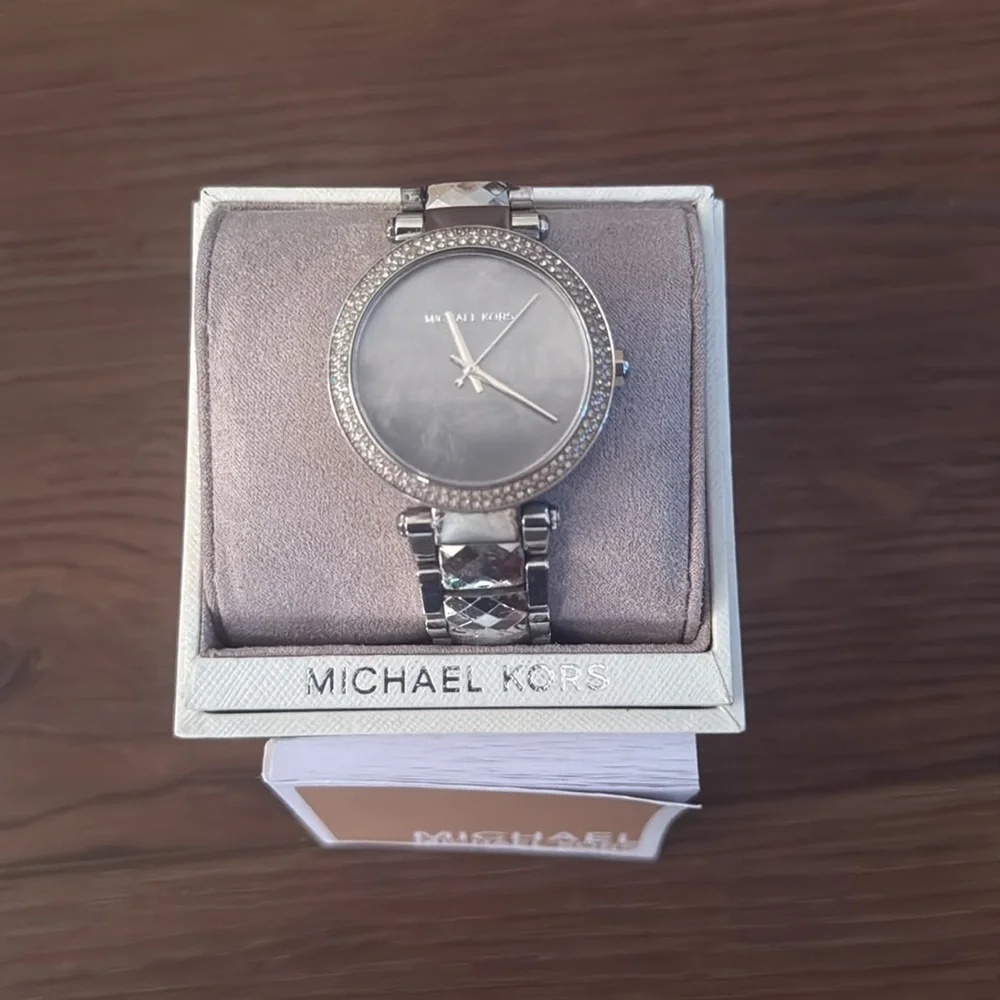 Michael Kors Silver Diamond Cut and Crystals Watch